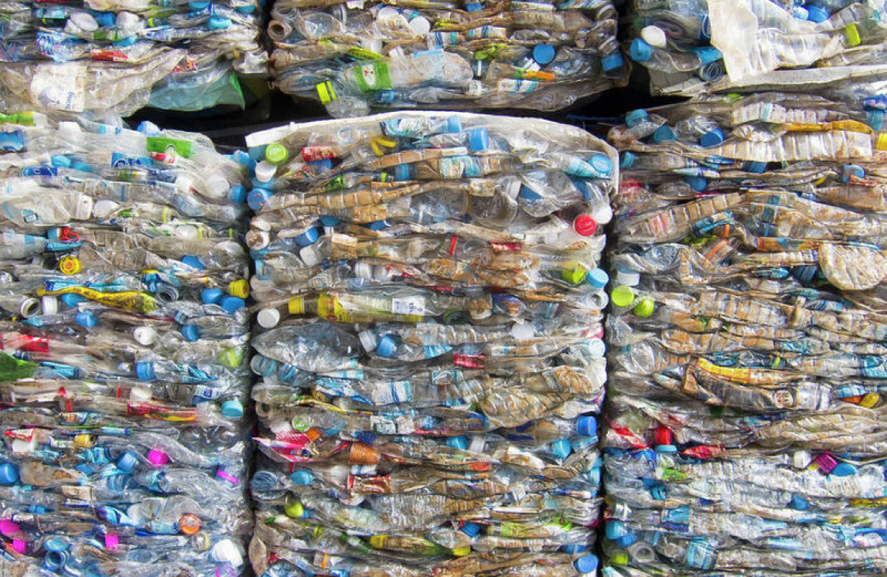 Polímeros plásticos de ingeniería (scrap)